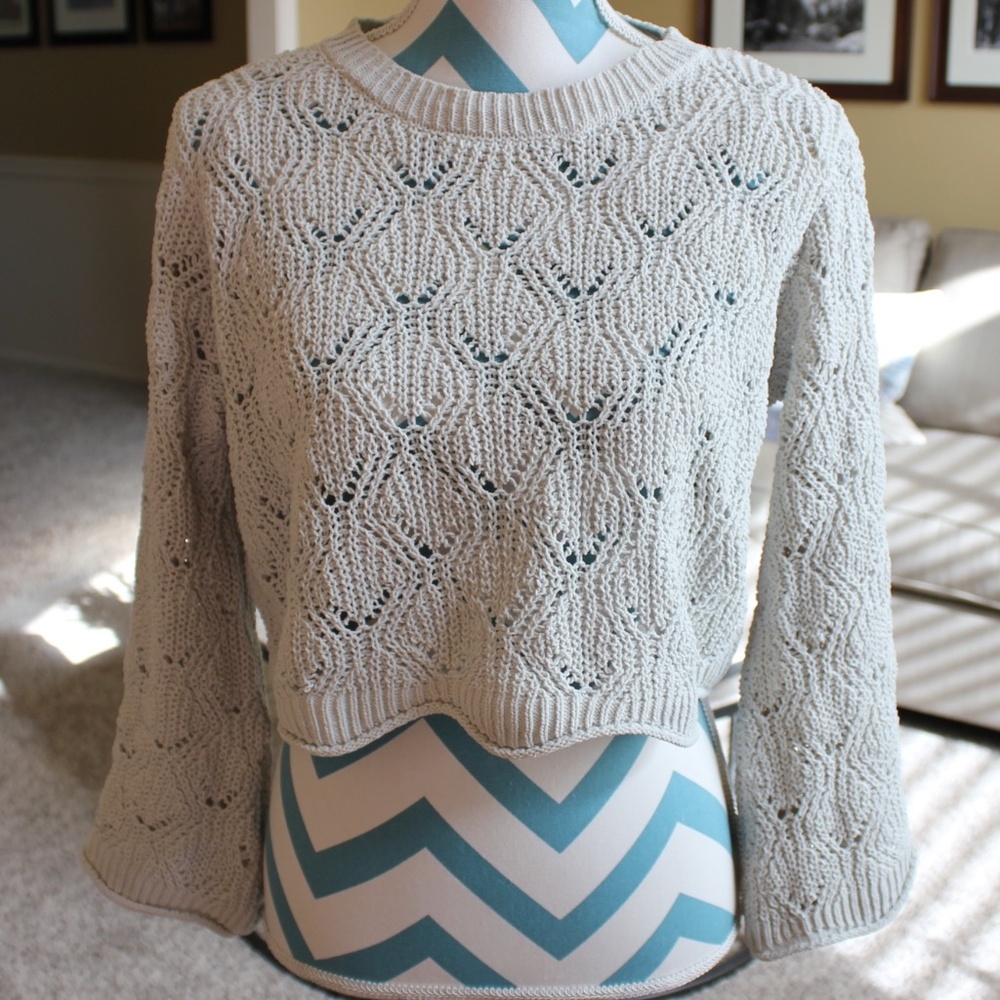 Crop Sweater by Blue Rain